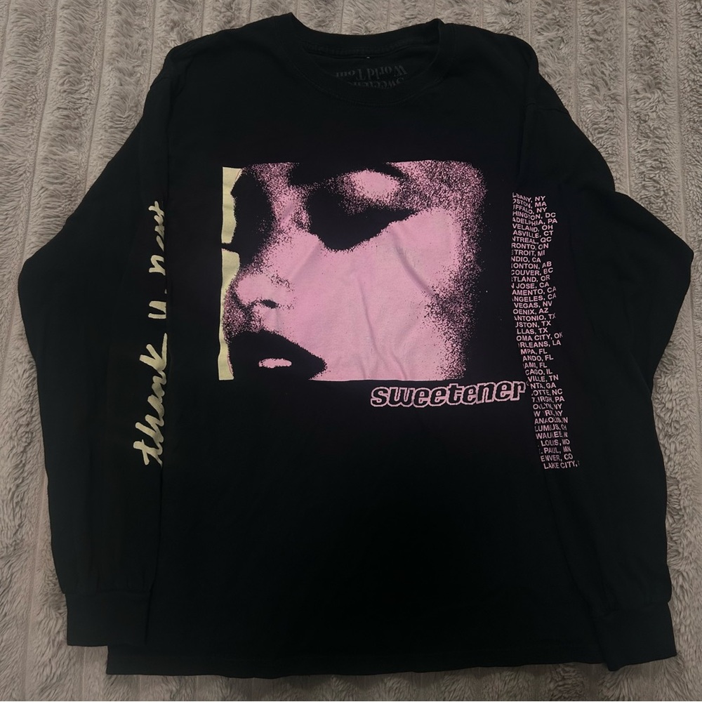 Ariana Grande Sweetener Tour Shirt
